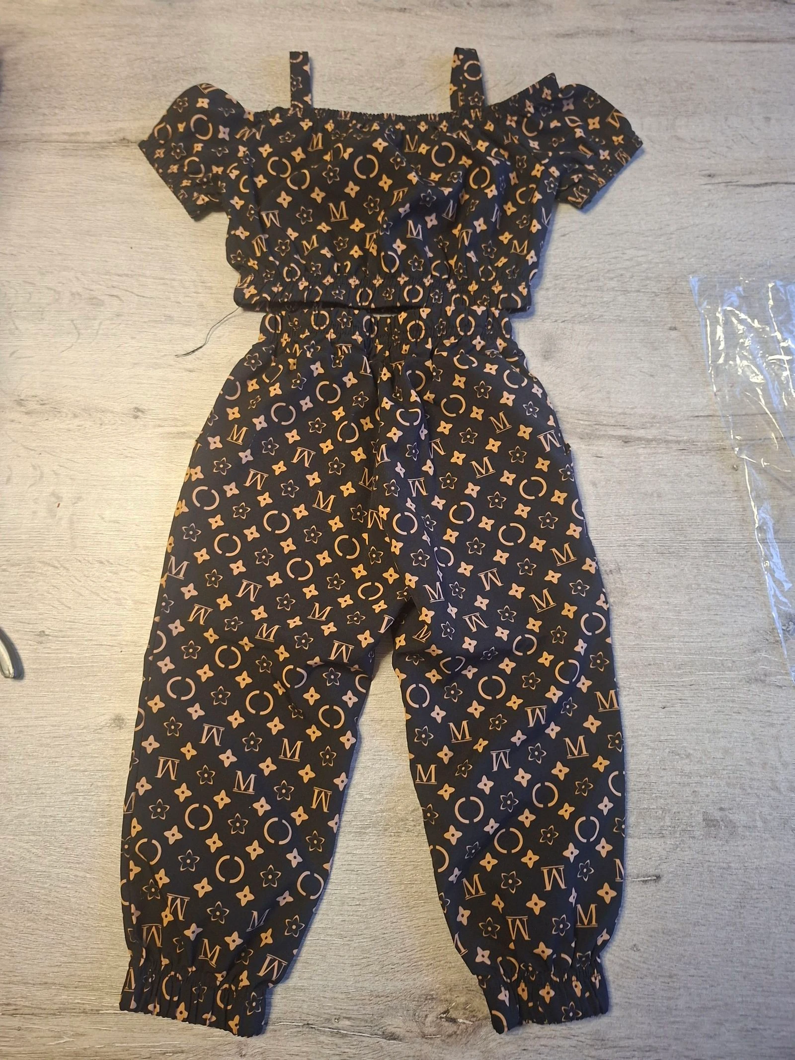 🌷F3-56🌷Conjunto menina Maëlys Paris – 2 peças (Crop top + Calça) – Tamanho 4 anos | Chique & tendência🌷 – photo 6
